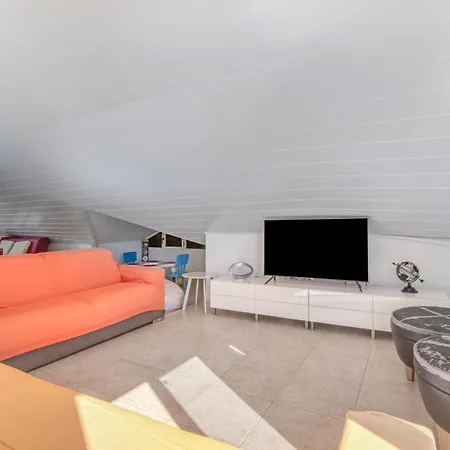 Cudei וילה דניה